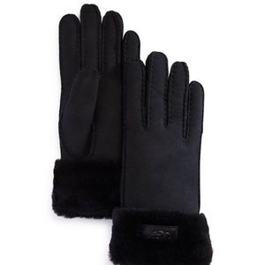 Ugg gloves